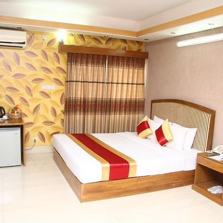 Hotel Swiss Palace Dhaka Exterior foto